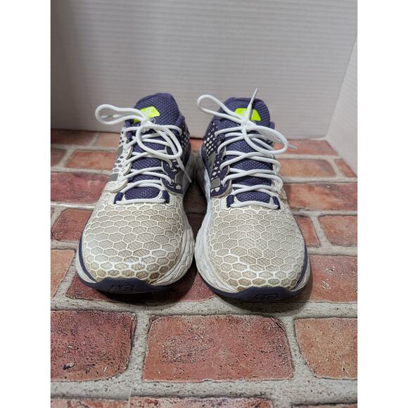 New Balance Fresh Foam Vongo v3 Women US 7.5 White Purple Running Shoes Sneakers - Picture 3 of 10